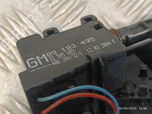 Tailgate handle OPEL MERIVA A MPV (X03)  | BP19647281C132 