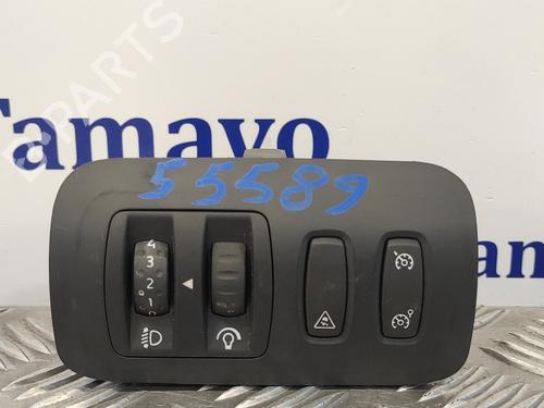 Used Headlight switch RENAULT MEGANE II Estate (KM0/1_) [2003-2012]  14359304