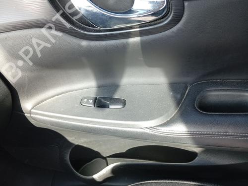 right-front-window-switch-nissan-pulsar-hatchback-c13-2014-34276735 main image