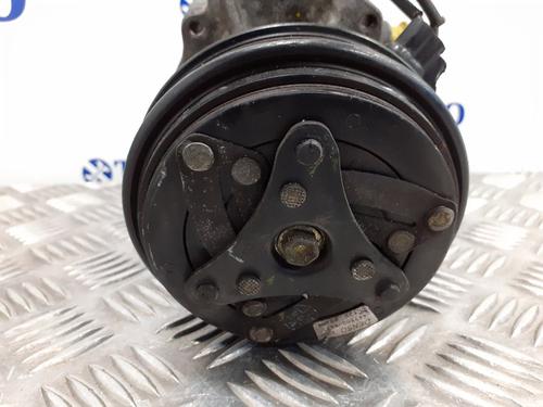 AC compressor TOYOTA YARIS (_P1_) 1.0 (SCP10_, SCP10R) | BP882729M34 