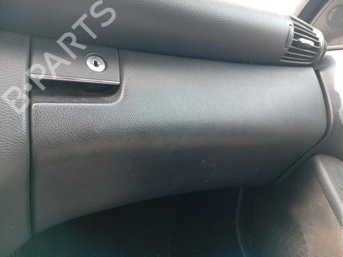 Handskerum Handskerum MERCEDES-BENZ C-CLASS (W203) C 180 Kompressor (203.046) (143 hp) 36489809 36489809