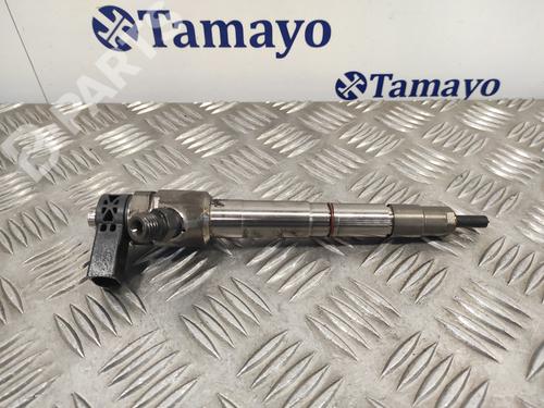 Used Injector VW GOLF VII (5G1, BQ1, BE1, BE2) 2.0 TDI (150 hp) 11957254