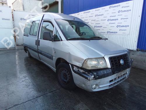 Front left exterior door handle FIAT SCUDO Bus (220_) 2.0 JTD 16V | BP16748446C128 