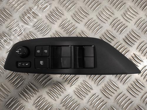 Left front window switch TOYOTA YARIS CROSS (MXP_) 1.5 Hybrid (MXPJ10) | BP22639532I27 