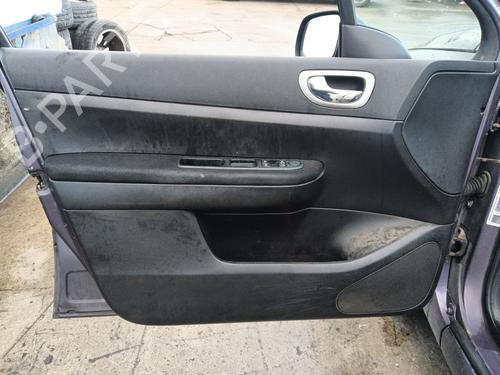 Right headlight PEUGEOT 307 SW (3H) 2.0 HDI 110 | BP32294924C29