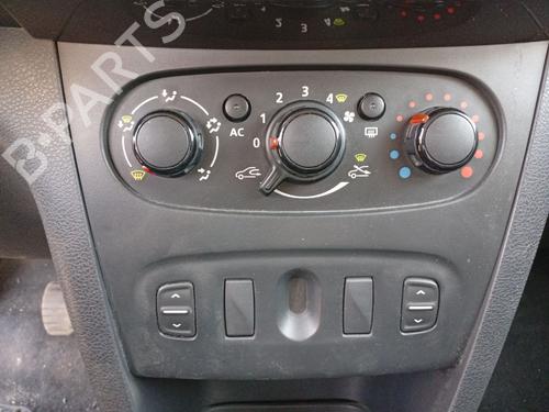 Comando clima Comando clima DACIA SANDERO II 1.5 dCi (90 hp) 39723189 39723189