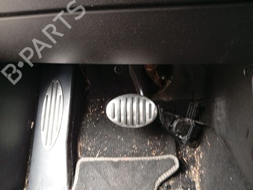 Used Break pedal Break pedal 36998599 36998599