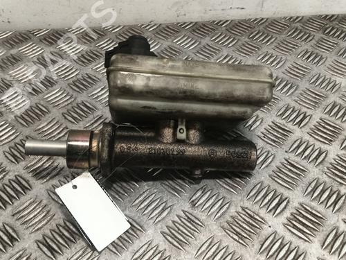 Bomba dos travões Bomba dos travões 38711980 38711980