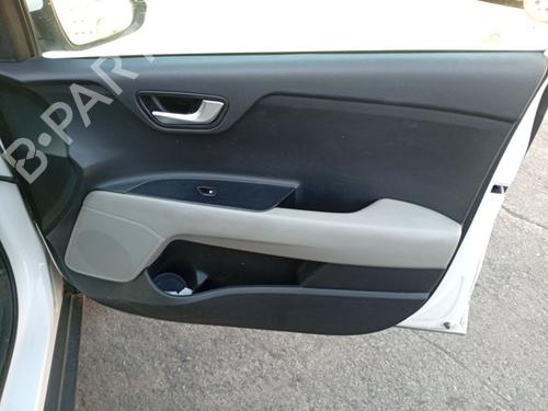 Front right window mechanism KIA STONIC (YB) 1.0 T-GDi | BP36597327C23 - Image 2