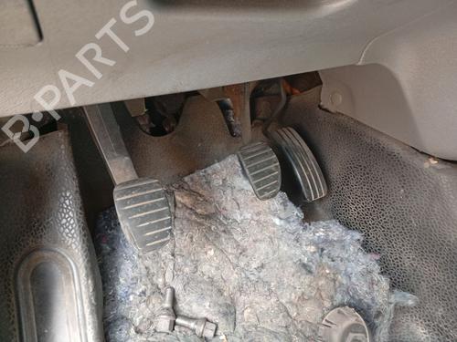 clutch-pedal-renault-kangoo-express-fw01_-2008-35895825 main image
