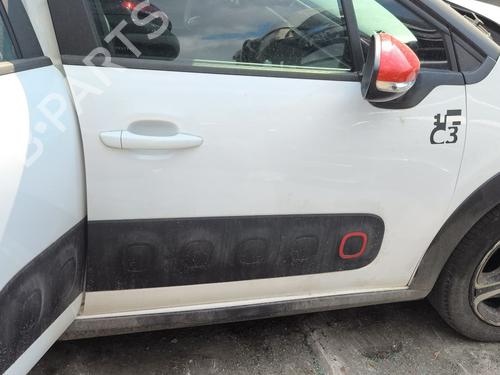 Used Right front door Right front door 38461243 38461243