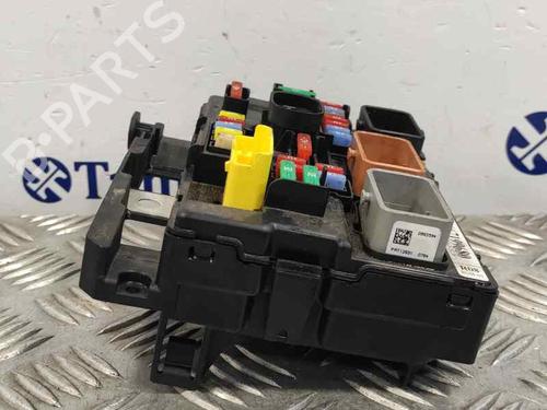 Fuse box CITROËN C3 Picasso (SH_)  | BP22437992E1 