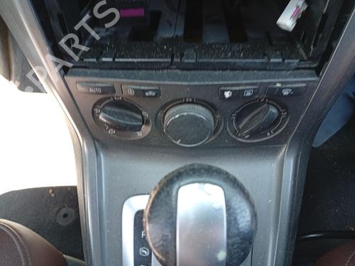 Used Climate control Climate control 38179640 38179640