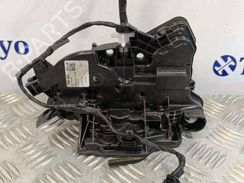 Cerradura puerta delantera izquierda VW POLO VI (AW1, BZ1, AE1) 1.0 TSI (95 hp) 17785725