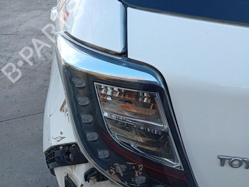 Venstre baglygte Venstre baglygte TOYOTA YARIS (_P13_) 1.5 Hybrid (NHP130_, NHP130) (101 hp) 35954401 35954401