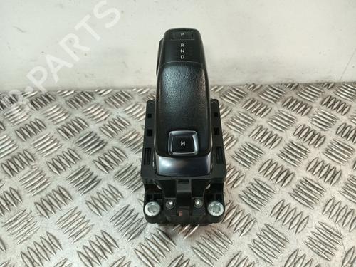 Used Gear lever Gear lever PEUGEOT 3008 II SUV (MC_, MR_, MJ_, M4_) 1.2 THP/ PureTech 130 (MRHNSM, MRHNSU, MRHNSJ, MRHNYW,... (131 hp) 34250937 34250937