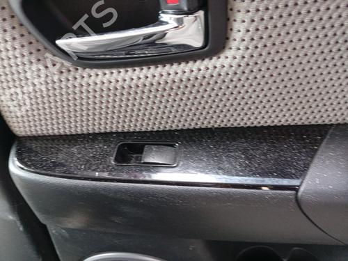 Used Right rear window switch Right rear window switch MAZDA 3 (BK) 1.6 (BK14) (105 hp) 35771299 35771299