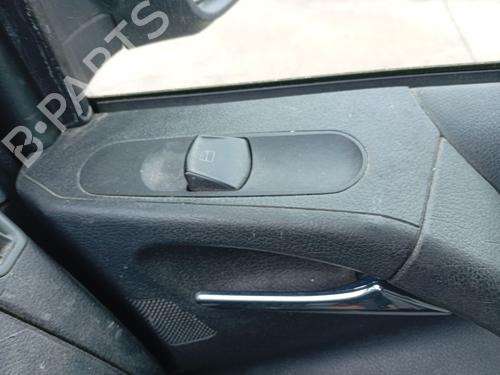 Used Right front window switch Right front window switch 35770232 35770232