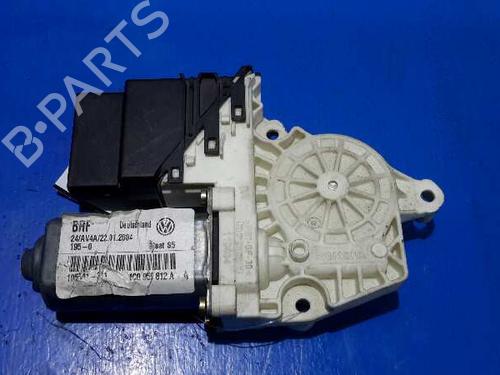 Rudehejsemotor bagstkærm højre SEAT TOLEDO II (1M2) 1.9 TDI (110 hp) 1539076