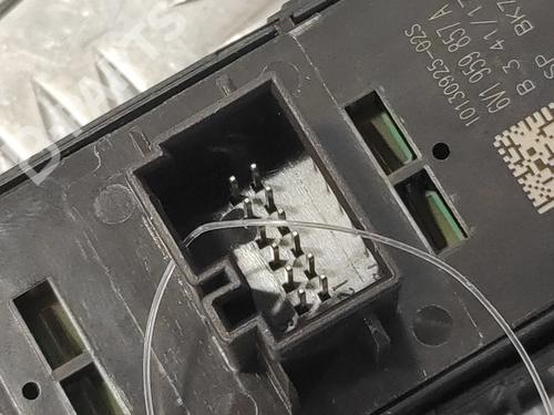 Left front window switch SKODA FABIA III (NJ3) 1.0 TSI | BP10089717I27 