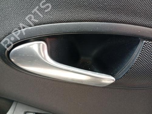 Venstre bagtil invendig håndtag Venstre bagtil invendig håndtag SEAT LEON (1P1) 1.6 TDI (105 hp) 37538264 37538264