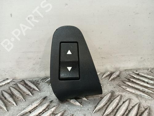 Used Right front window switch Right front window switch FIAT STILO (192_) 1.6 16V (192_XB1A) (103 hp) 34523066 34523066