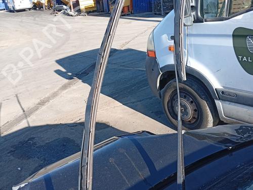 Used Front windshield wiper arm Front windshield wiper arm NISSAN NOTE (E12) 1.5 dCi (90 hp) 34716010 34716010