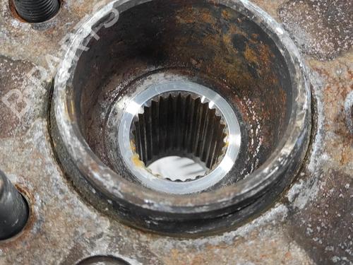 Left front steering knuckle LAND ROVER RANGE ROVER SPORT I (L320) 2.7 D 4x4 | BP14830878M25 