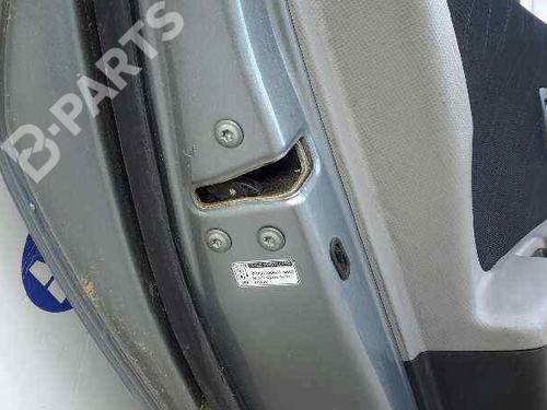 Used Rear left lock TOYOTA YARIS (_P9_) 1.3 VVT-i (SCP90_, SCP90R) (87 hp) 5652106