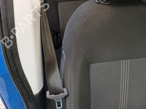 front-right-seatbelt-fiat-qubo-225_-2008-36239333 main image