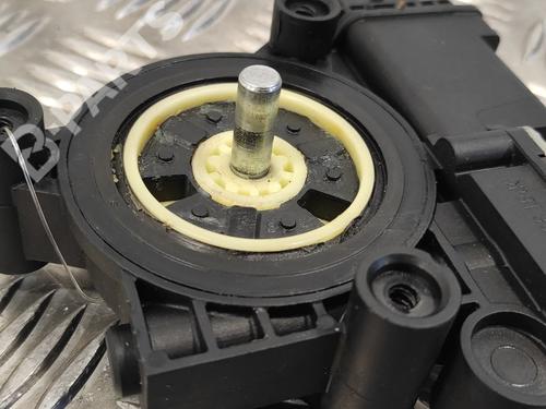 Left front window motor OPEL CORSA D (S07) 1.3 CDTI (L08, L68) | BP9241072E21 