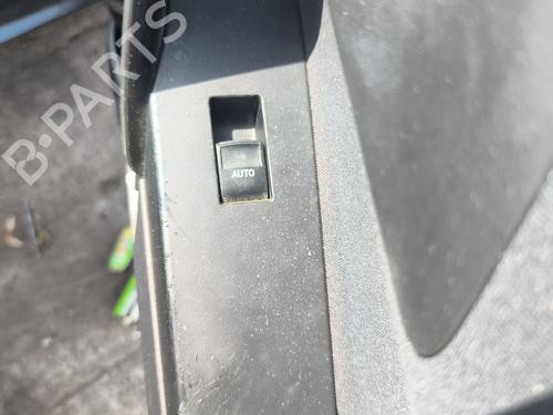 Used Right front window switch Right front window switch 38622695 38622695