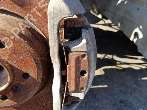 Left front brake caliper BMW 3 Convertible (E93) 330 d | BP30135678M105 