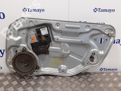 Lève-vitre avant droit VOLVO S40 II (544) 2.0 D (136 hp) 884862