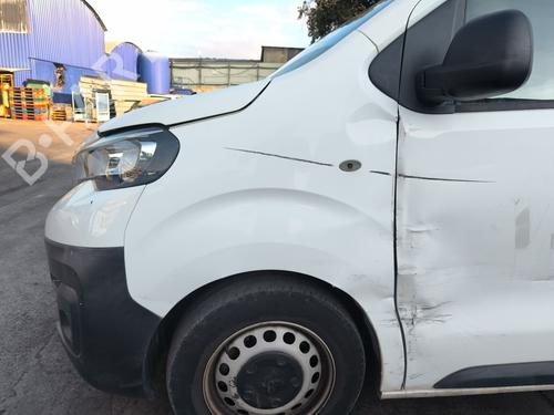 left-front-fenders-peugeot-expert-van-v_-2016-40044574 main image