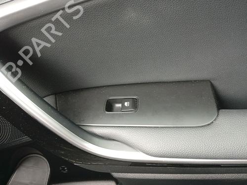 Interrupteur de vitre avant droite Interrupteur de vitre avant droite KIA XCEED (CD) 1.5 T-GDi MHEV (160 hp) 34581778 34581778