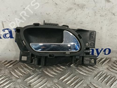 Maneta interior delantera derecha PEUGEOT 3008 I MPV (0U_) 1.6 HDi (109 hp) 31805360