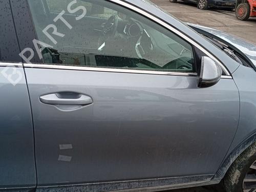 Used Right front door Right front door KIA XCEED (CD) 1.5 T-GDi MHEV (160 hp) 34713981 34713981