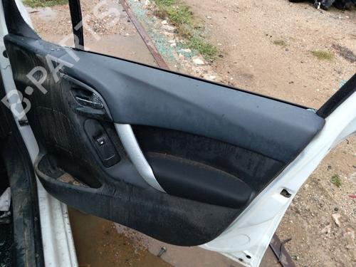 Used Front right panel Front right panel CITROËN C3 II (SC_) 1.4 HDi 70 (SC8HZC, SC8HR0, SC8HP4) (68 hp) 39883982 39883982