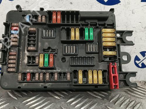 Used Fuse box BMW 1 (F21) 118 d (150 hp) 30103835