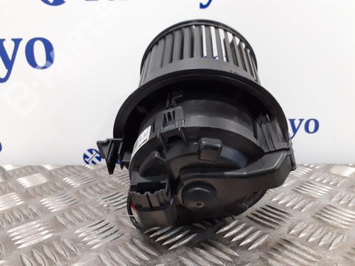 Heater blower motor PEUGEOT 2008 I (CU_) 1.5 BlueHDI 100 | BP9552400M62 