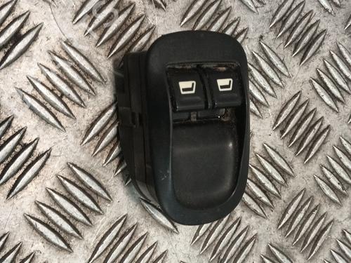 left-front-window-switch-citroen-c4-i-lc_-2004-2005-2006-2007-2008-2009-2010-2011-2012-2013-2014-38876594 main image