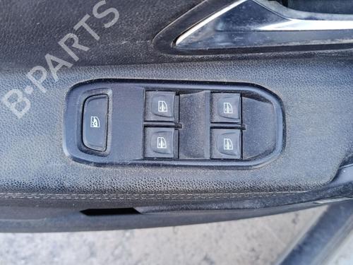 Used Left front window switch Left front window switch DACIA DUSTER (HM_) [2017-2026] 35765348 35765348