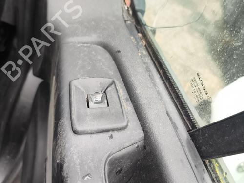 Used Right front window switch Right front window switch RENAULT TRAFIC III Bus (JG_) 1.6 dCi 115 (JGMD) (116 hp) 40184643 40184643