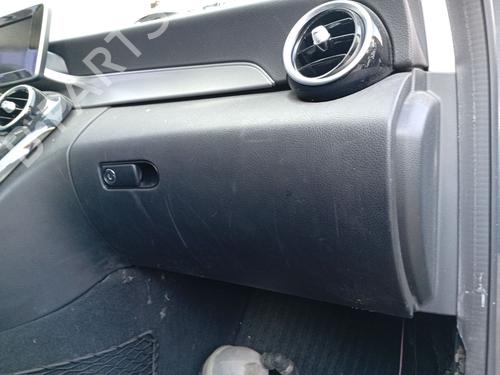 Used Glove box MERCEDES-BENZ C-CLASS (W205) C 220 BlueTEC / d (205.002, 205.004) (170 hp) 32483266