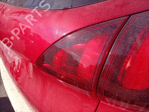 Used Right tailgate light Right tailgate light PEUGEOT 2008 I (CU_) 1.2 THP 130 / PureTech 130 (130 hp) 40298946 40298946