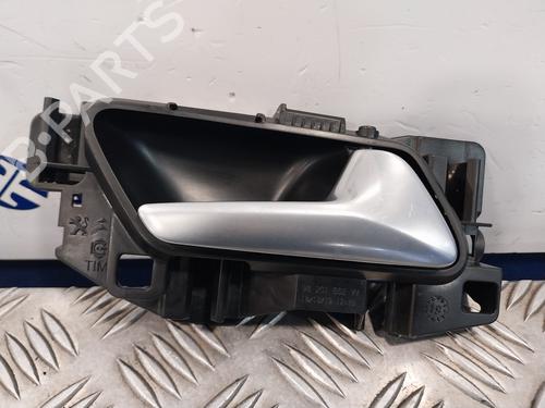 Højre bagtil invendig håndtag PEUGEOT 308 SW I (4E_, 4H_) [2007-2014]  24888553