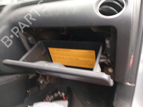 Glove box MITSUBISHI OUTLANDER I (CU_W) 2.0 (CU2W) | BP32406666C95