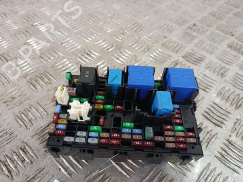 Used Fuse box Fuse box RENAULT CAPTUR II (HF_) TCe 160 (HFN1) (158 hp) 40121488 40121488