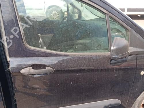Used Right front door Right front door 37641007 37641007